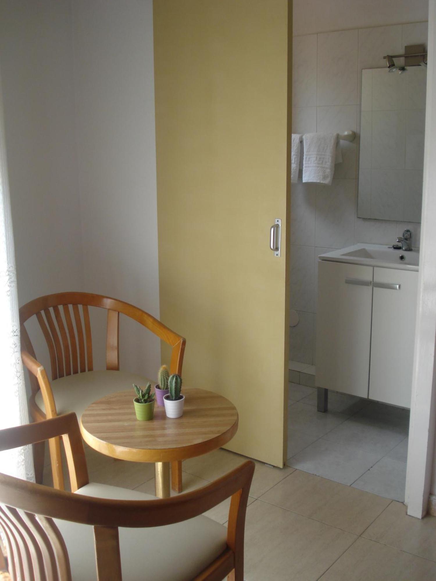 Hostal Margarita Pineda de Mar Room photo